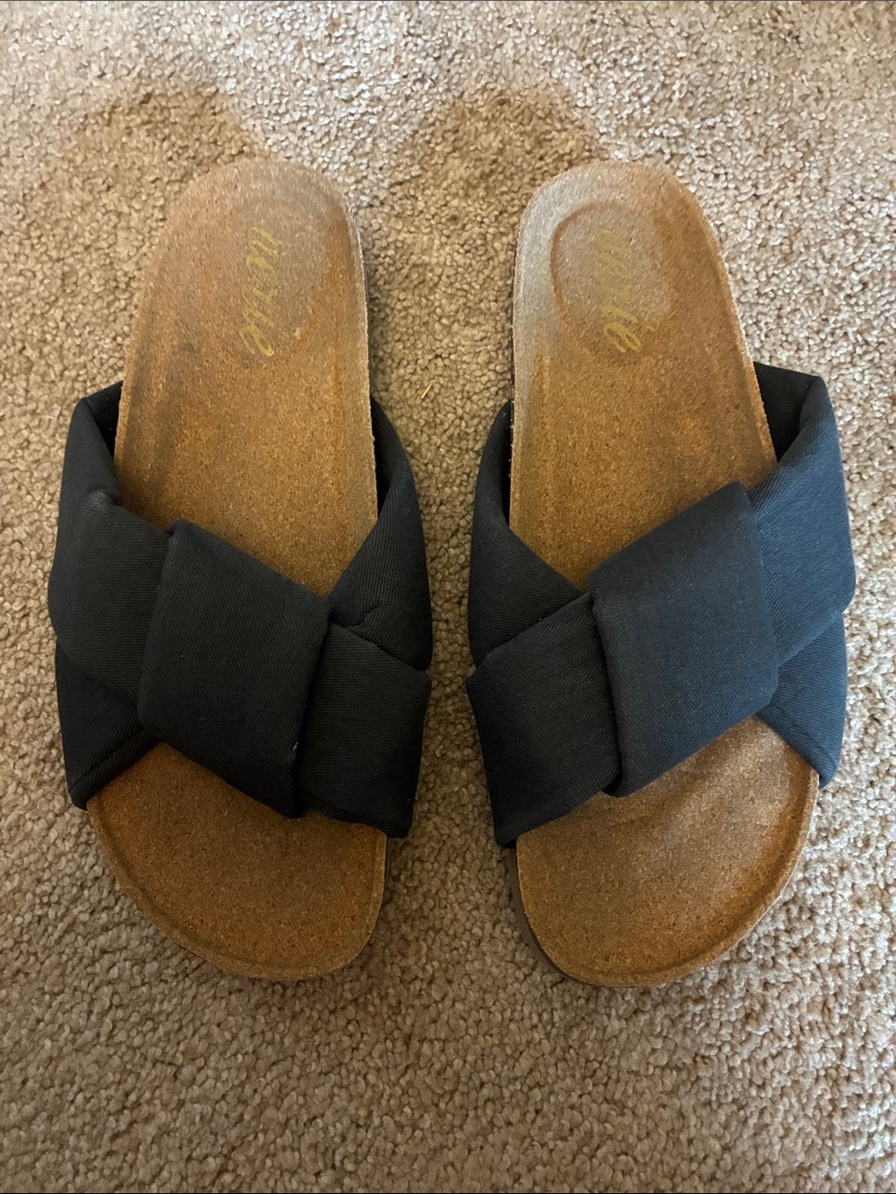 Aerie Black Puffy Twist Flat Slides size 8 NWOT